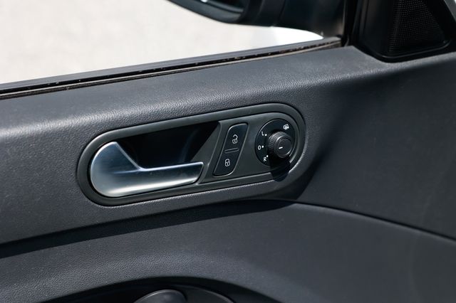 Vehicle image 36 of 45