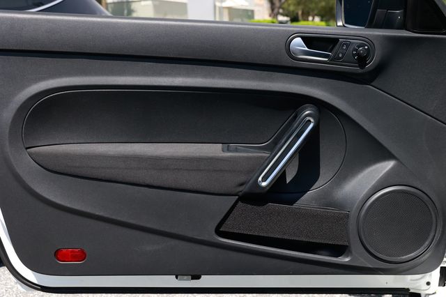 Vehicle image 33 of 45