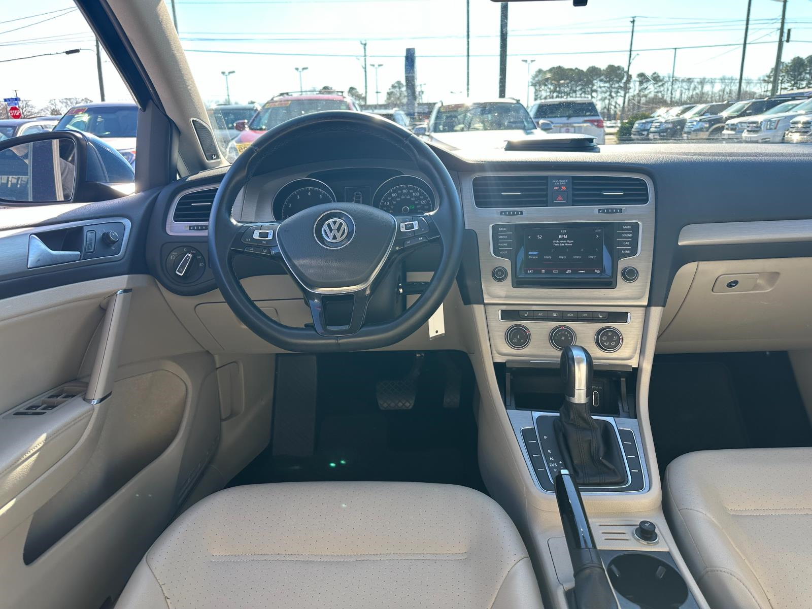 Vehicle image 19 of 27