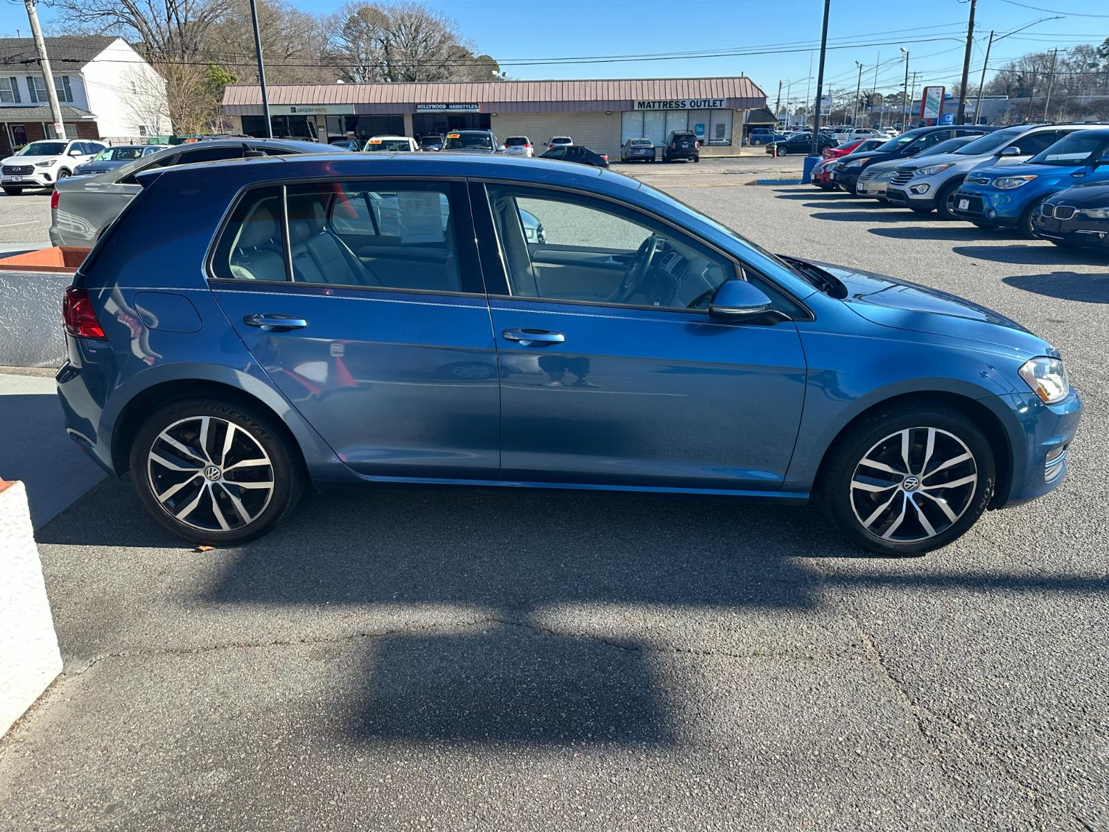Vehicle image 4 of 27