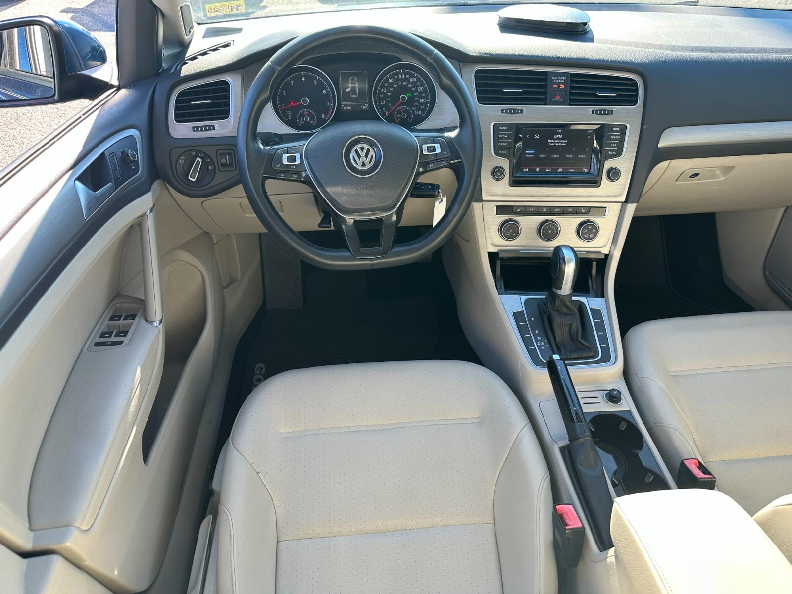 Vehicle image 18 of 27