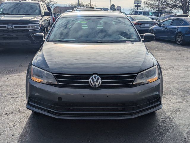 2015 Volkswagen Jetta 1.8T S Image 2 of 32