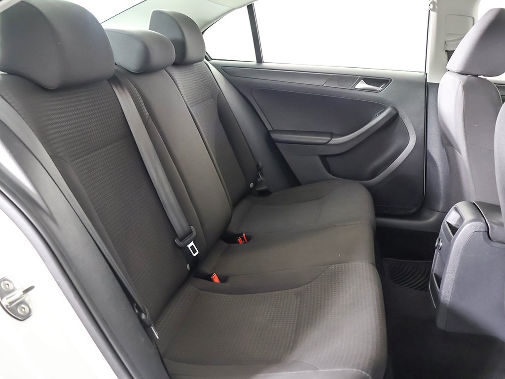 2015 Volkswagen Jetta 1.8T S Image 14 of 39