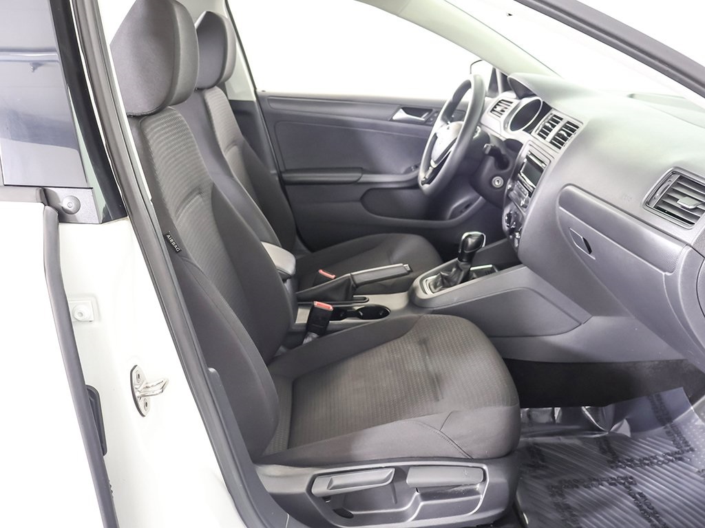 2015 Volkswagen Jetta 1.8T S Image 17 of 39