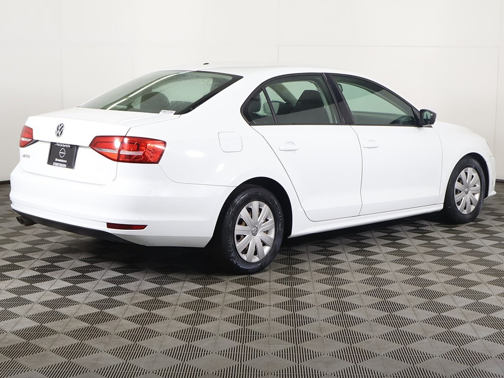 2015 Volkswagen Jetta 1.8T S Image 7 of 39