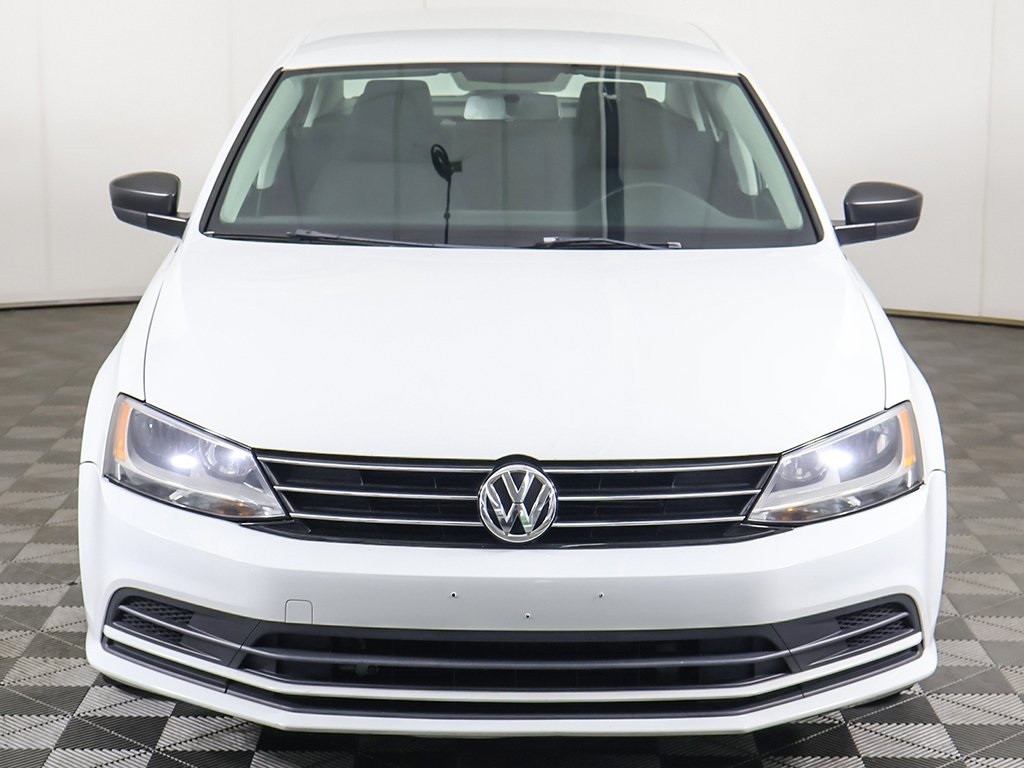 2015 Volkswagen Jetta 1.8T S Image 2 of 39