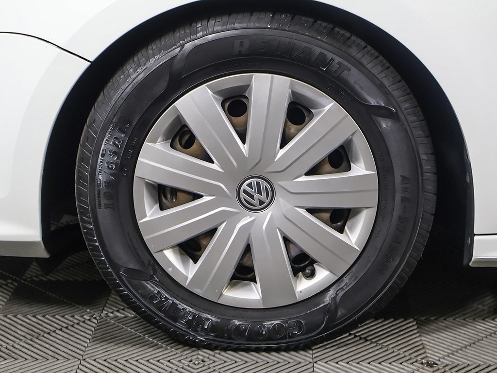 2015 Volkswagen Jetta 1.8T S Image 12 of 39