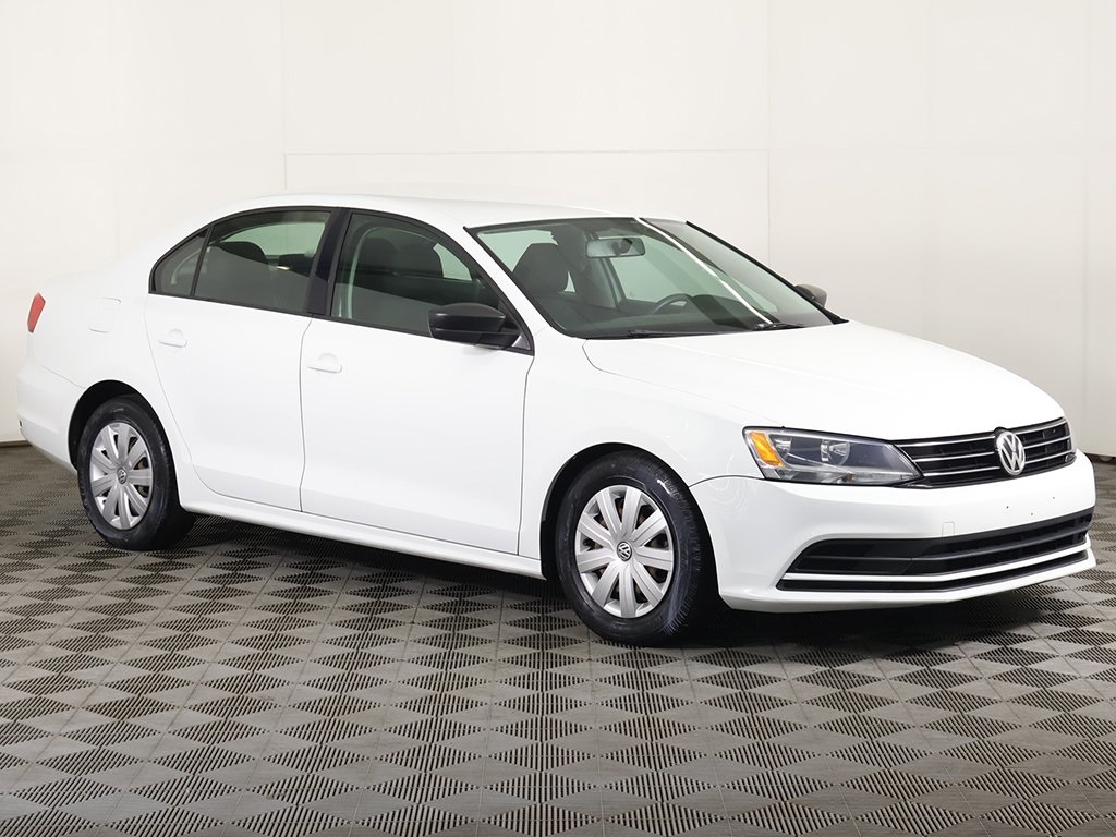 2015 Volkswagen Jetta 1.8T S Image 3 of 39