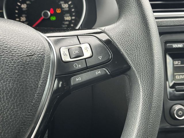 Vehicle image 29 of 32
