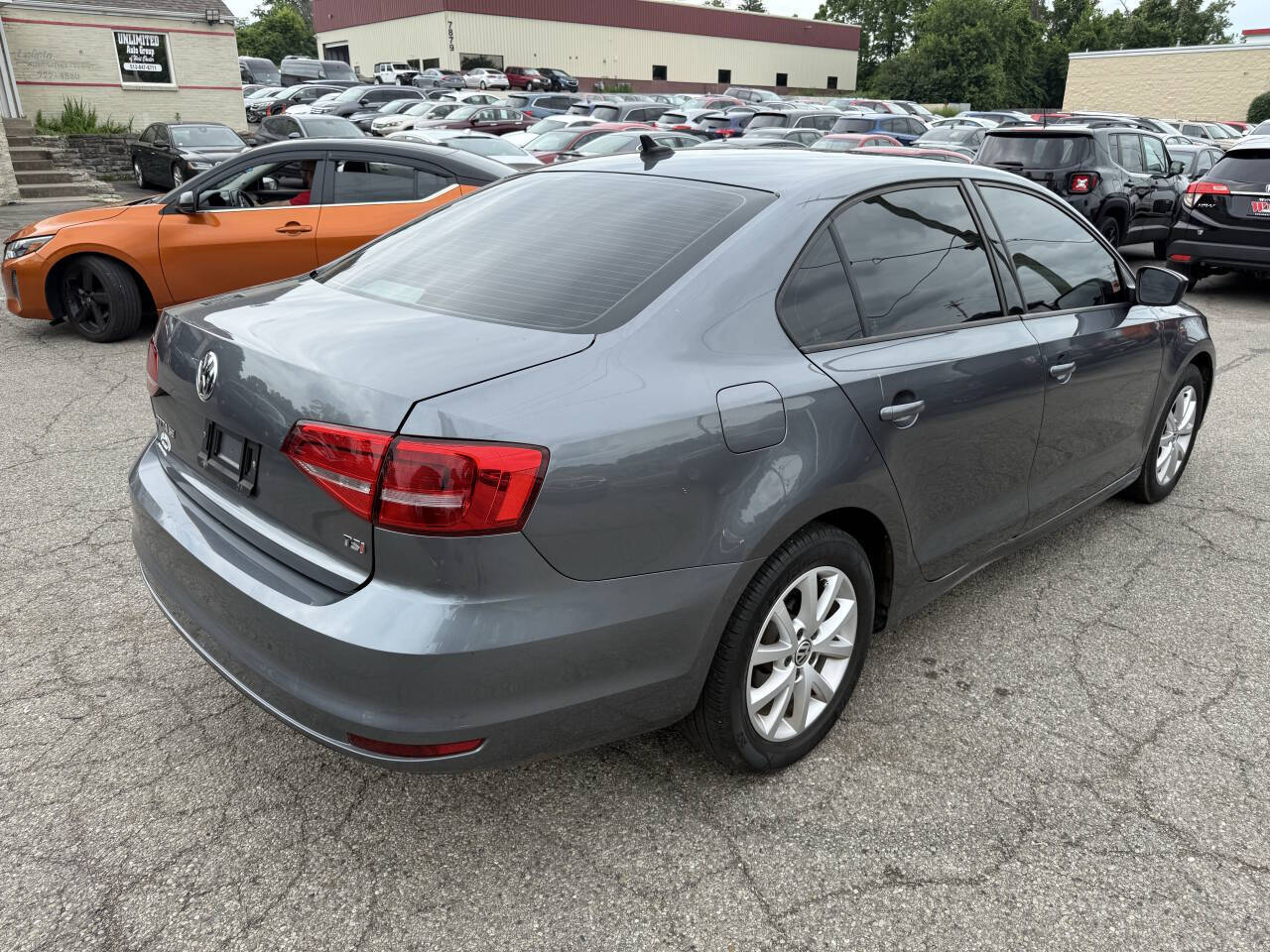Vehicle image 4 of 30