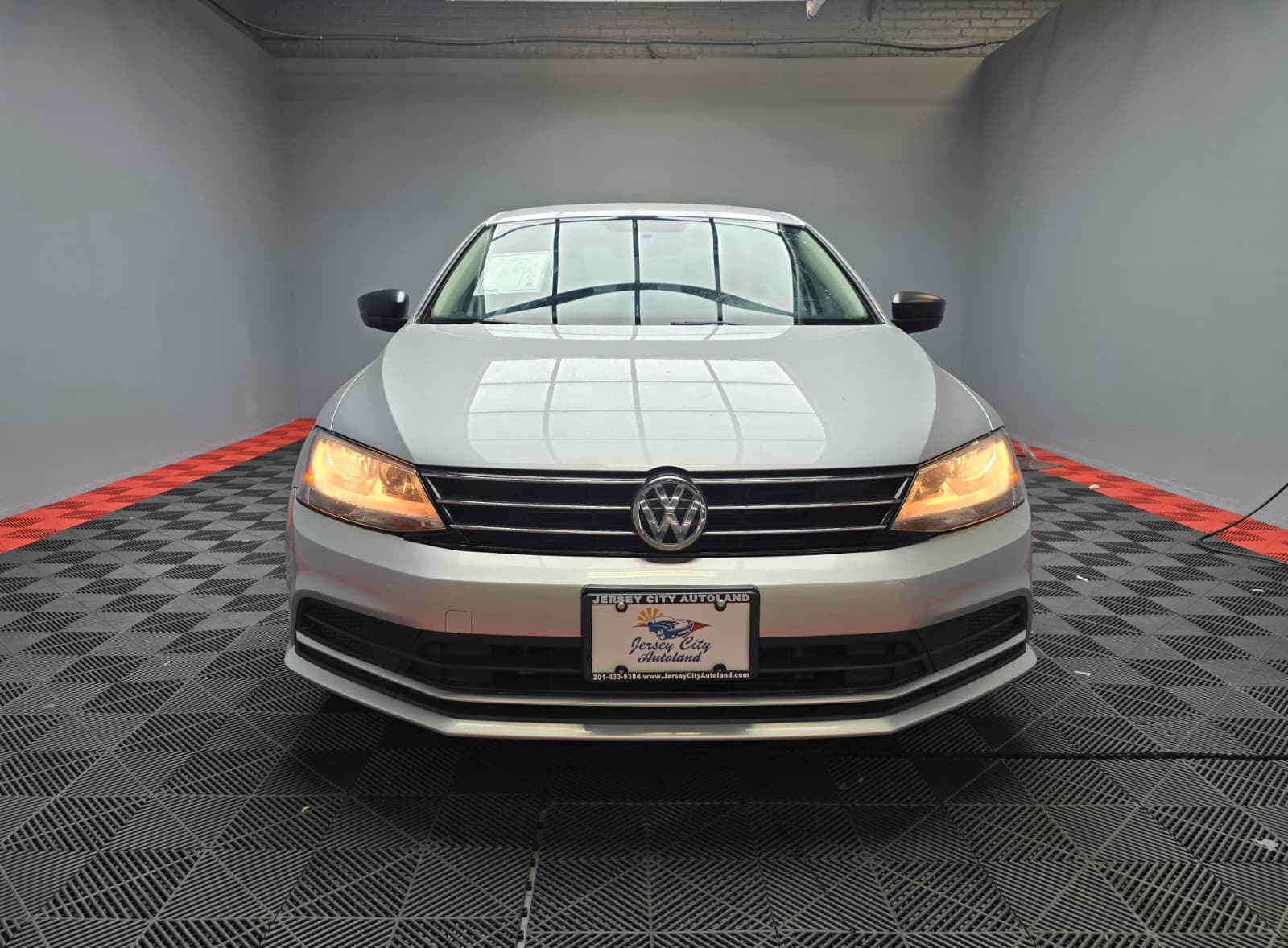 2015 Volkswagen Jetta 1.8T S Image 3 of 25