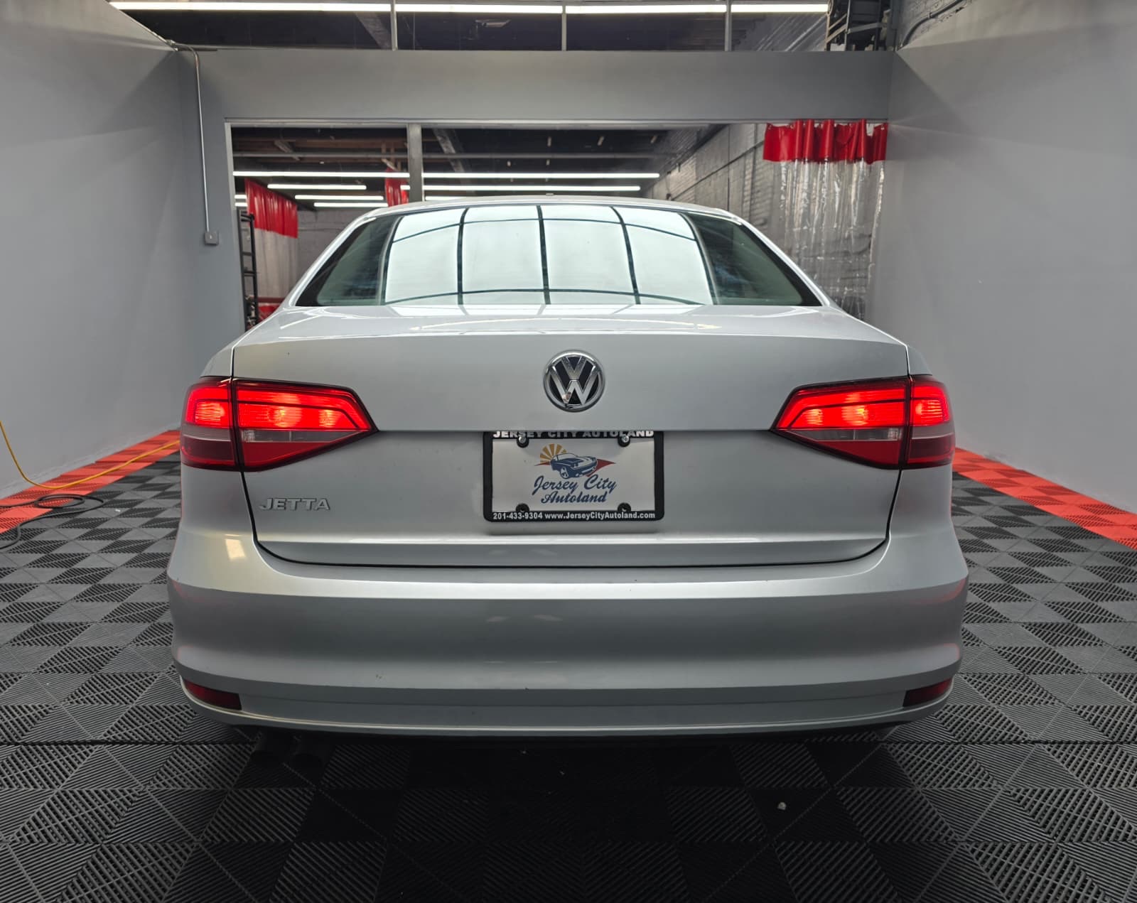 2015 Volkswagen Jetta 1.8T S Image 7 of 25