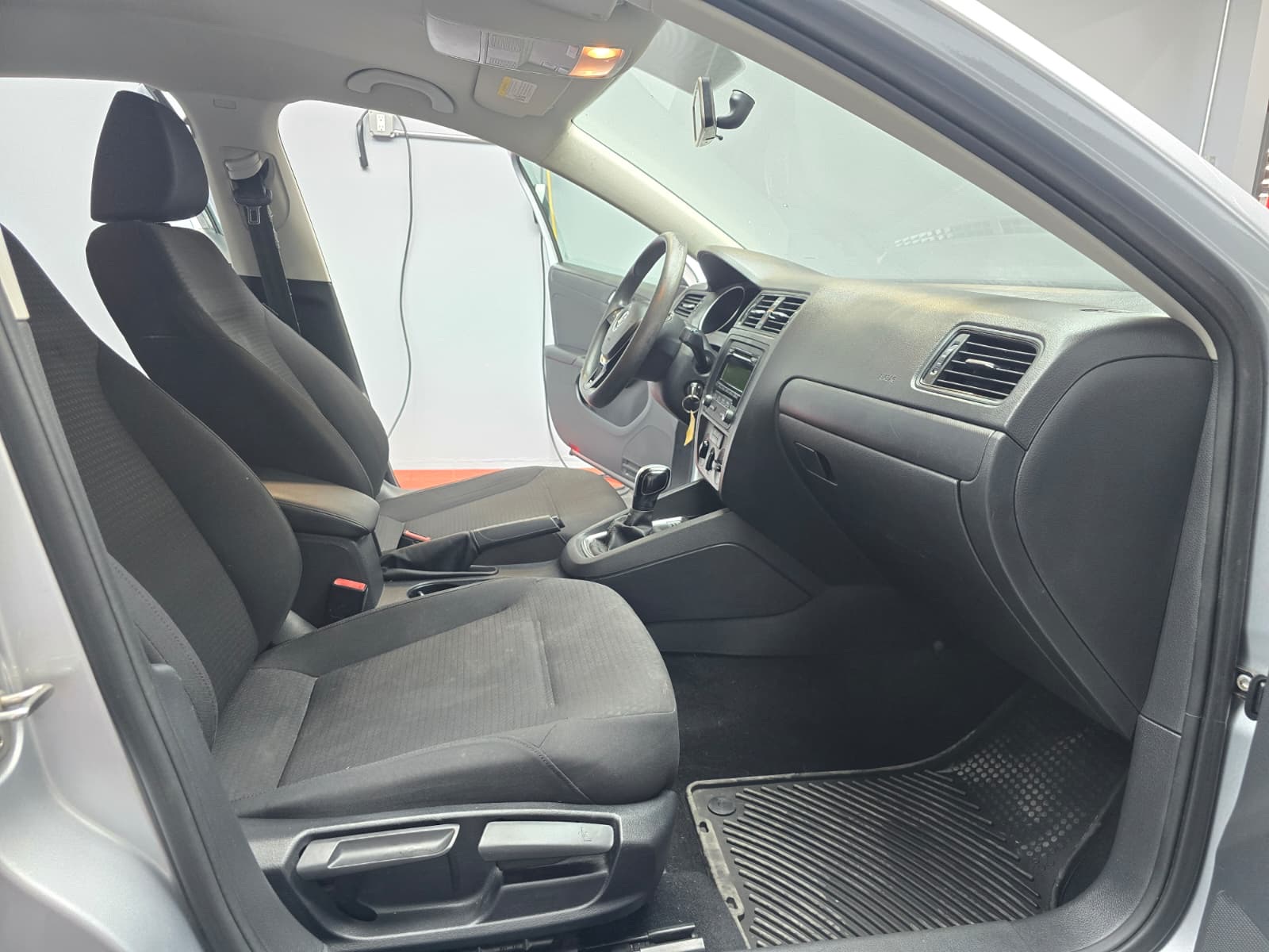 2015 Volkswagen Jetta 1.8T S Image 11 of 25