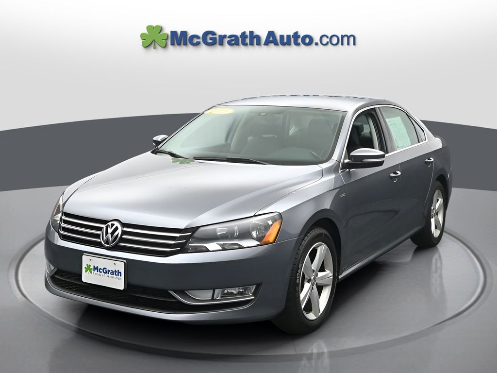 2015 Volkswagen Passat 1.8T Limited Image 3 of 28
