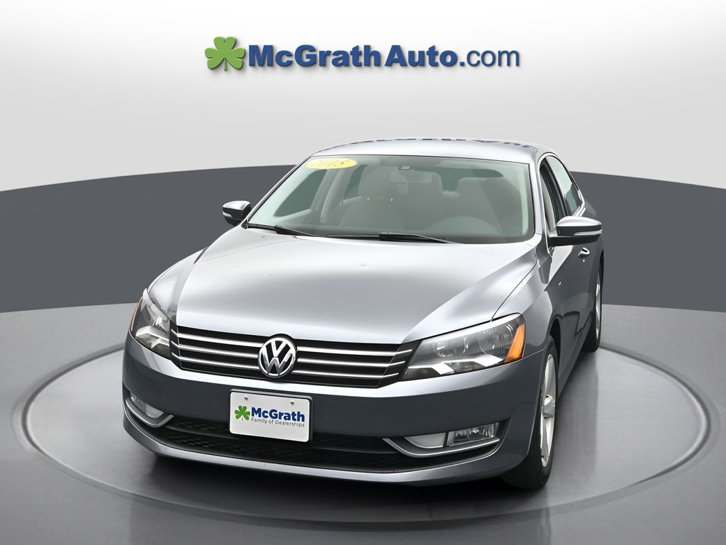 2015 Volkswagen Passat 1.8T Limited Image 2 of 28