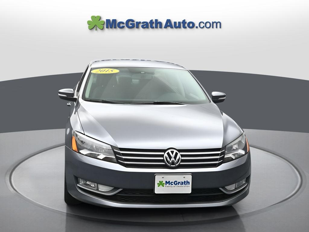 2015 Volkswagen Passat 1.8T Limited Image 5 of 28