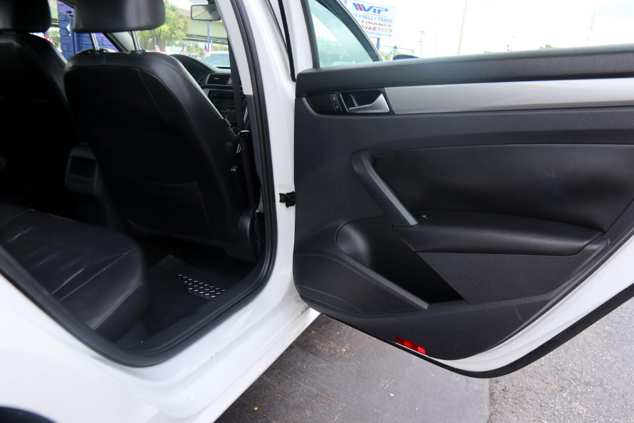 2015 Volkswagen Passat 1.8T S Image 24 of 42