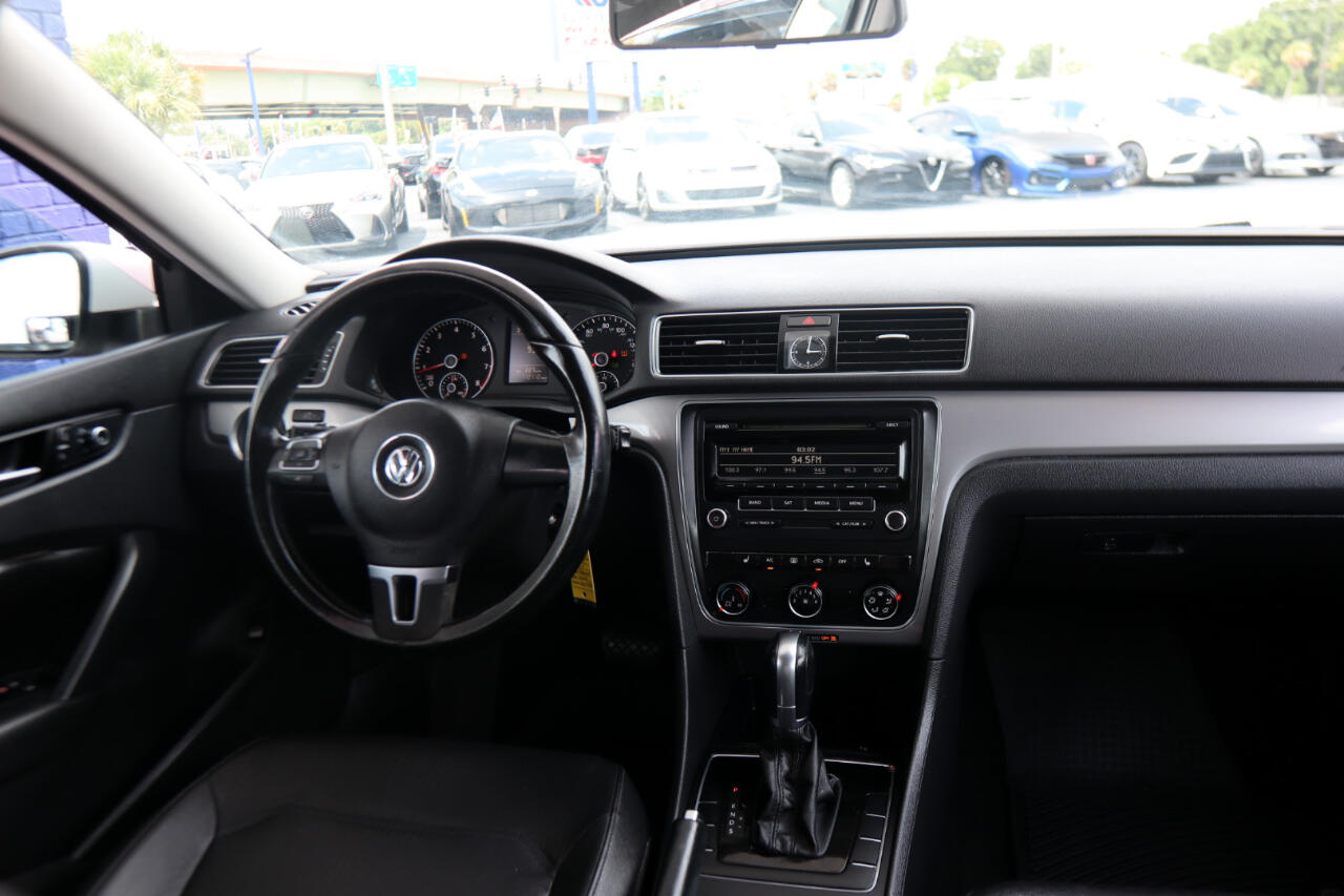 2015 Volkswagen Passat 1.8T S Image 27 of 42