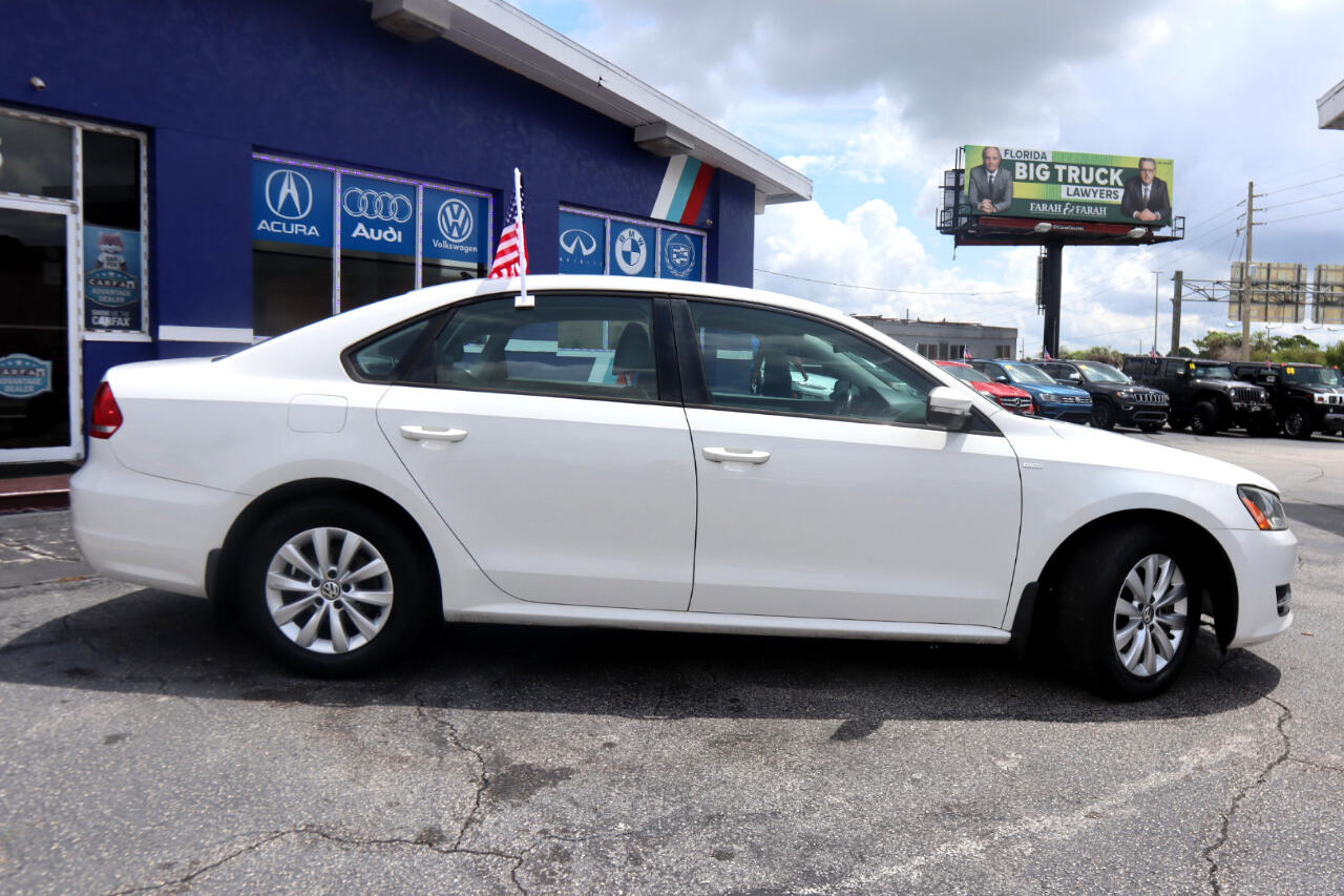 2015 Volkswagen Passat 1.8T S Image 8 of 42