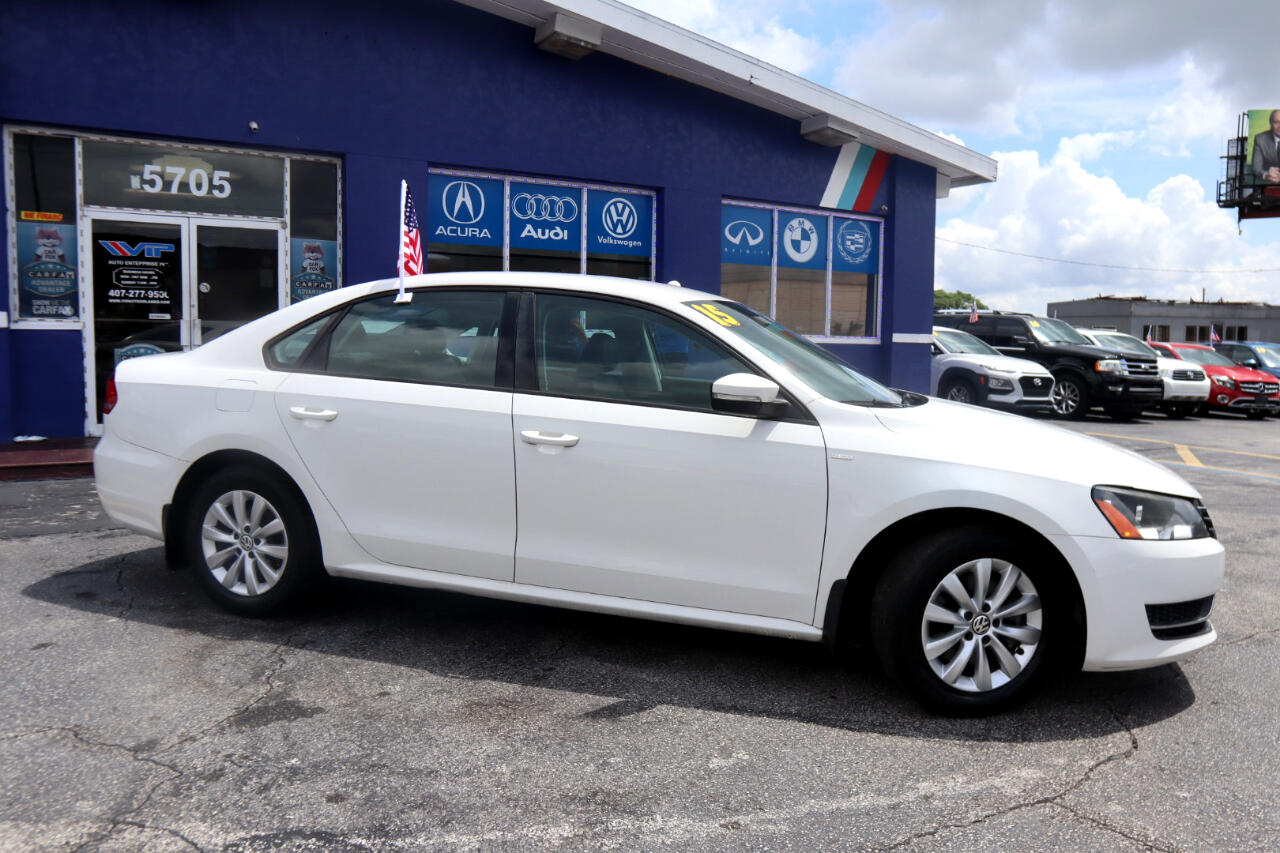 2015 Volkswagen Passat 1.8T S Image 5 of 42