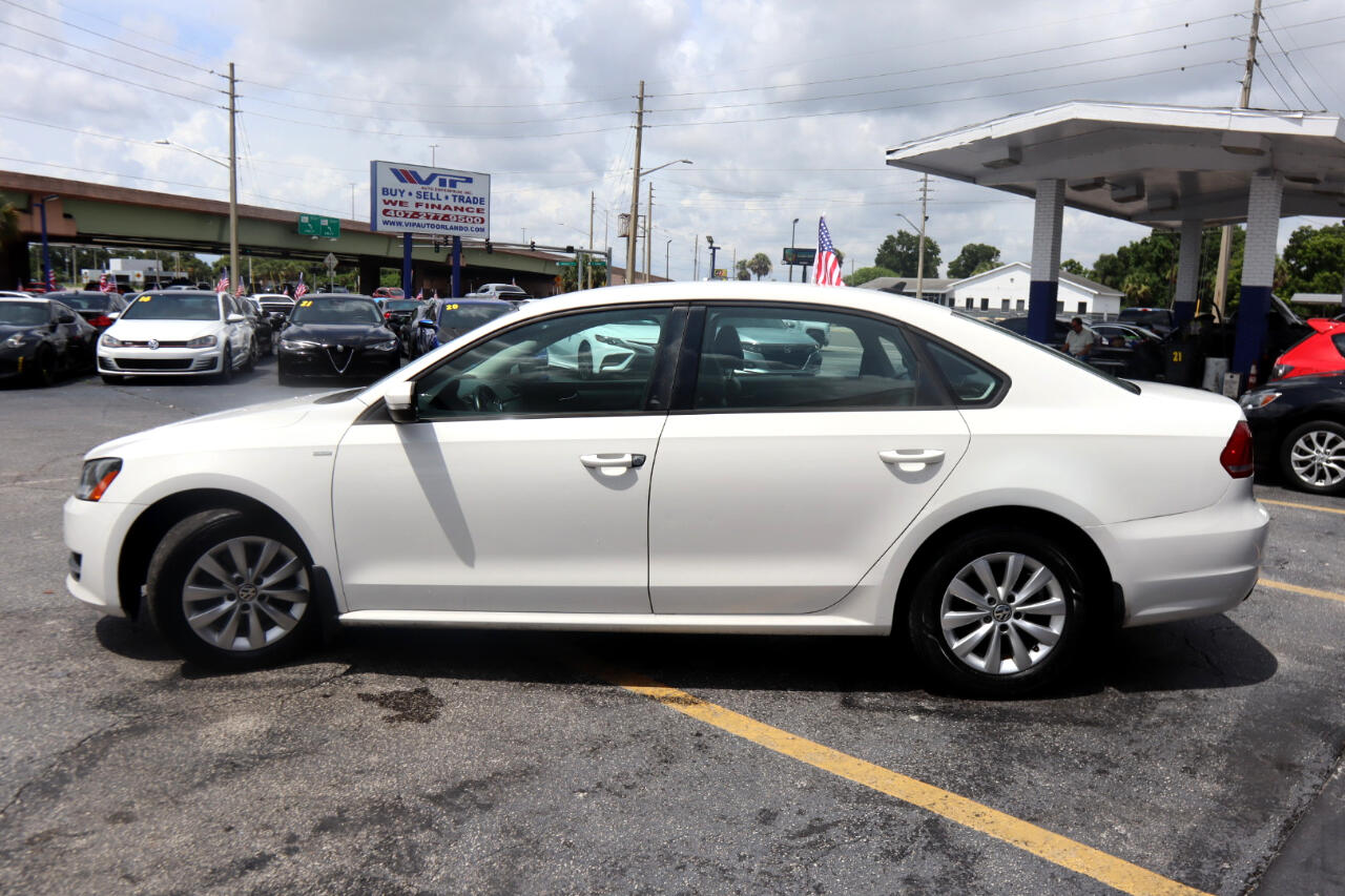 2015 Volkswagen Passat 1.8T S Image 12 of 42