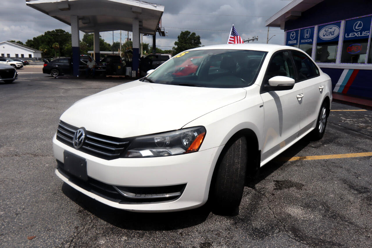2015 Volkswagen Passat 1.8T S Image 1 of 42
