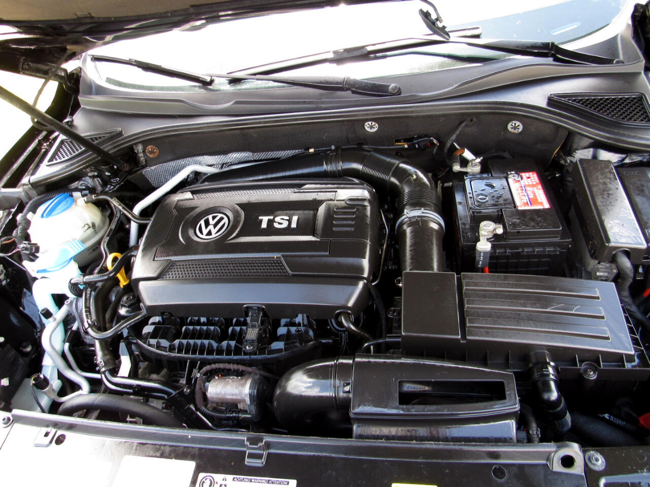 2015 Volkswagen Passat 1.8T S Image 8 of 53