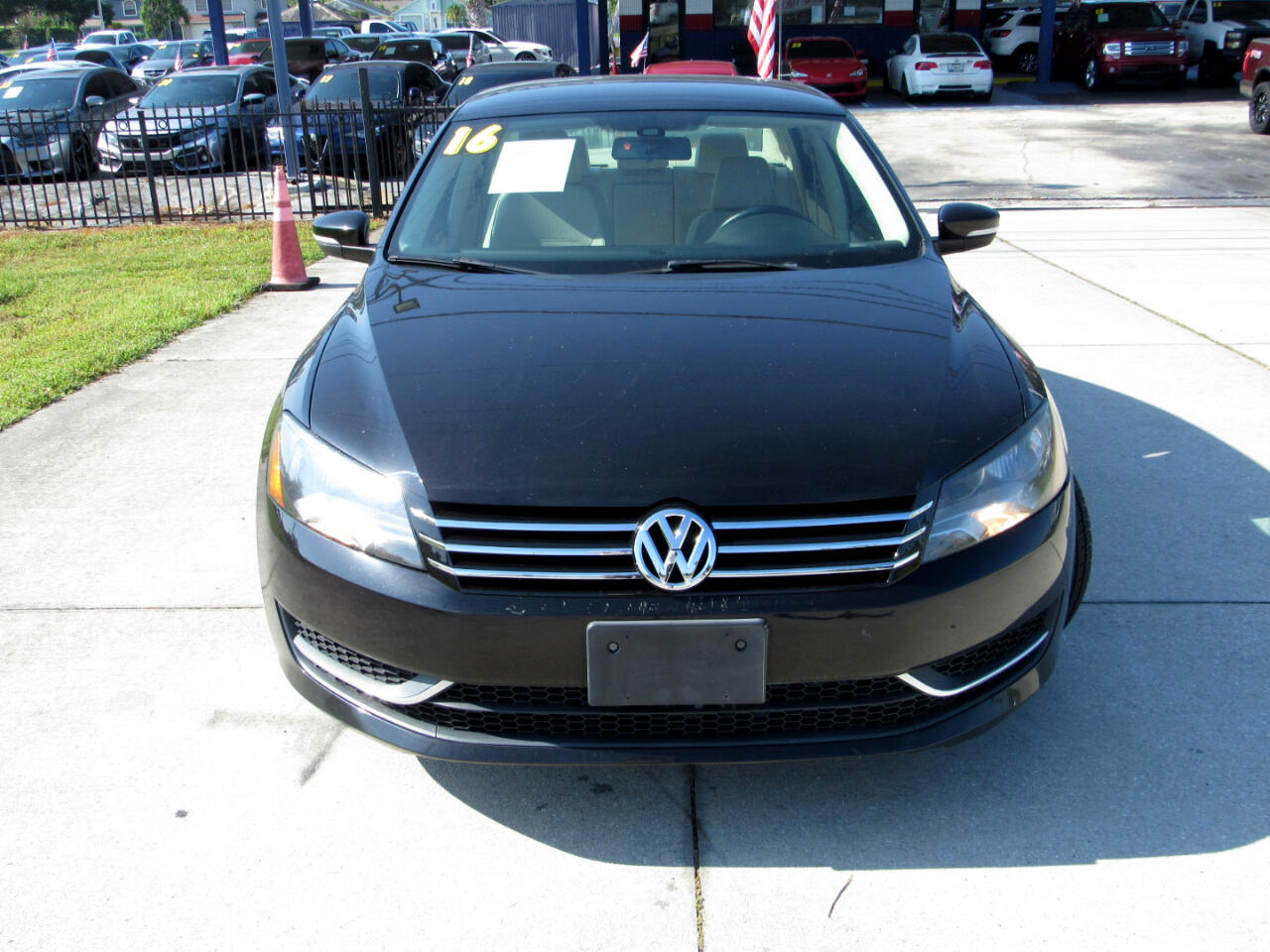 2015 Volkswagen Passat 1.8T S Image 1 of 53