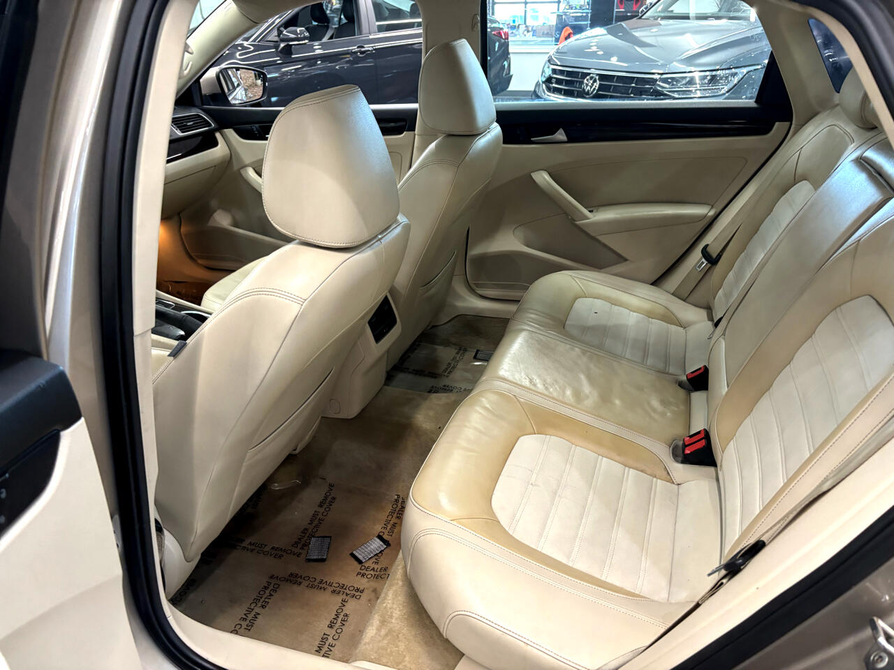 Vehicle image 16 of 30