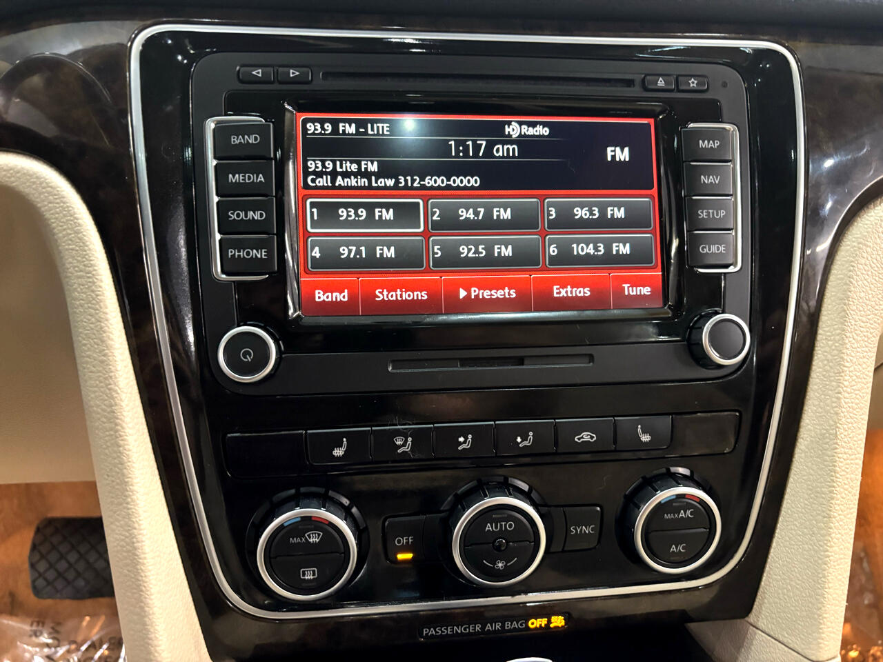 Vehicle image 22 of 30