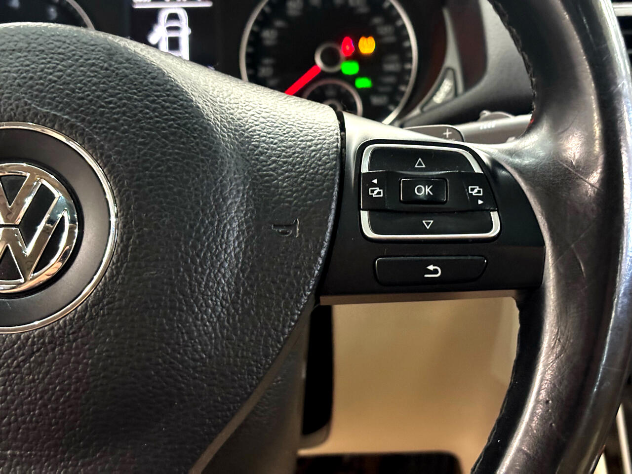 Vehicle image 20 of 30