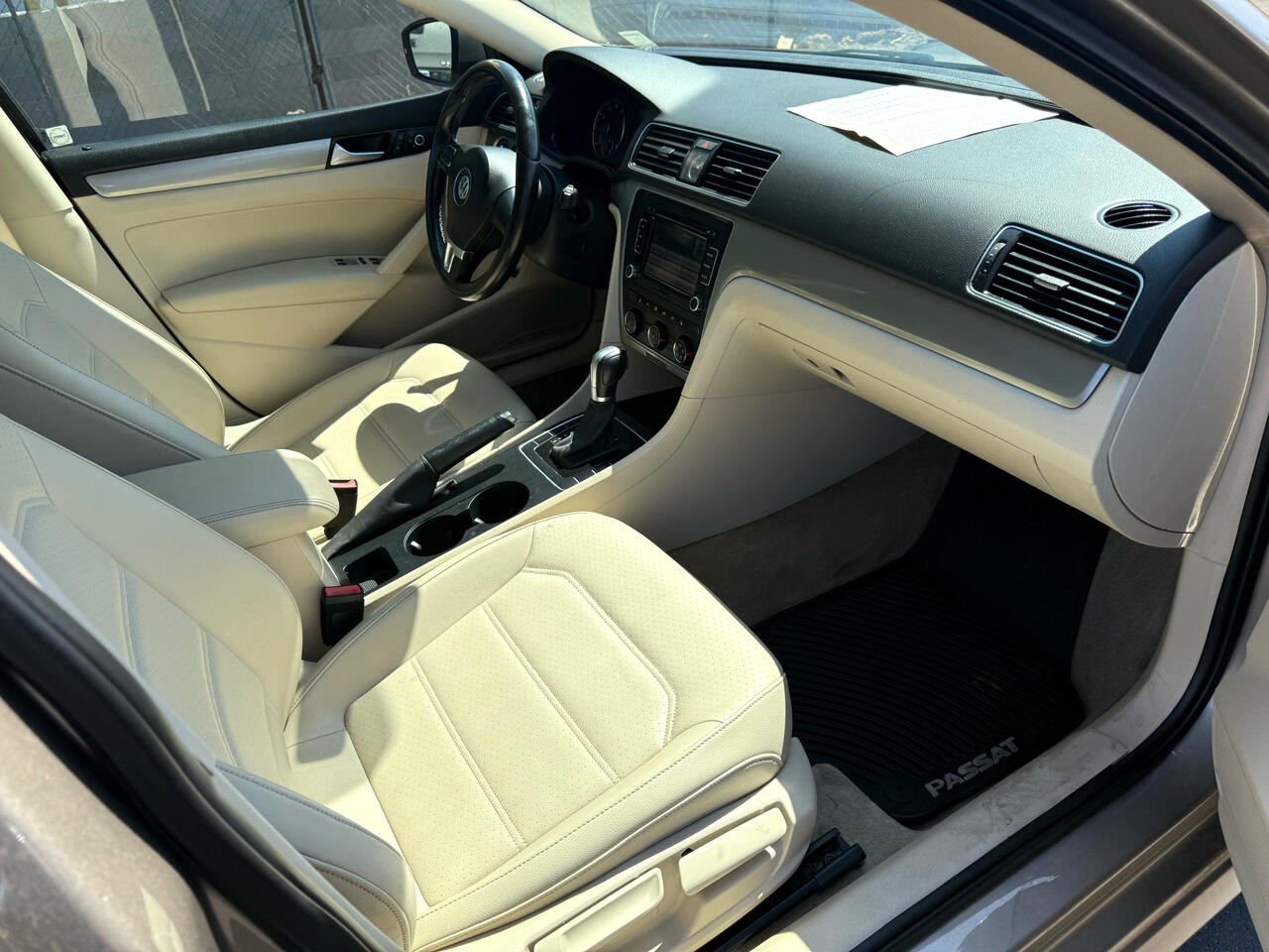2015 Volkswagen Passat 1.8T Limited Image 13 of 13
