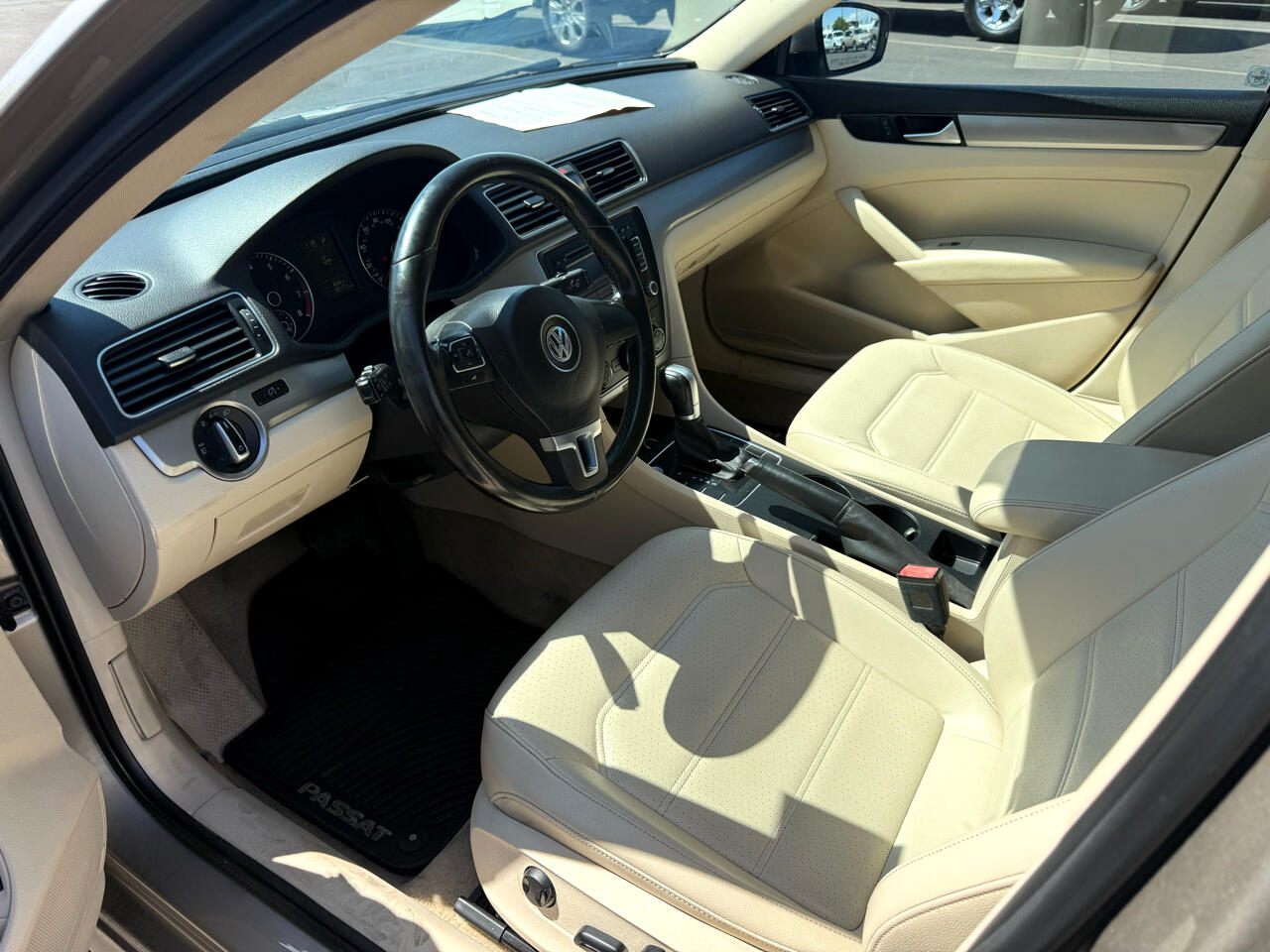 2015 Volkswagen Passat 1.8T Limited Image 12 of 13