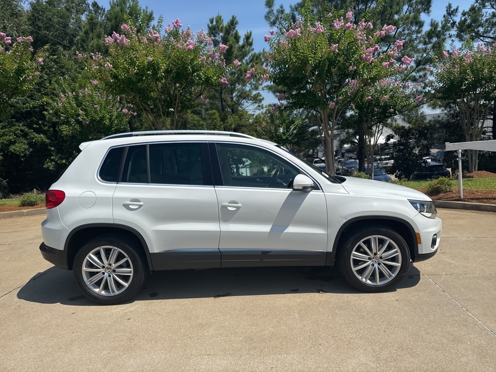 Vehicle image 4 of 21