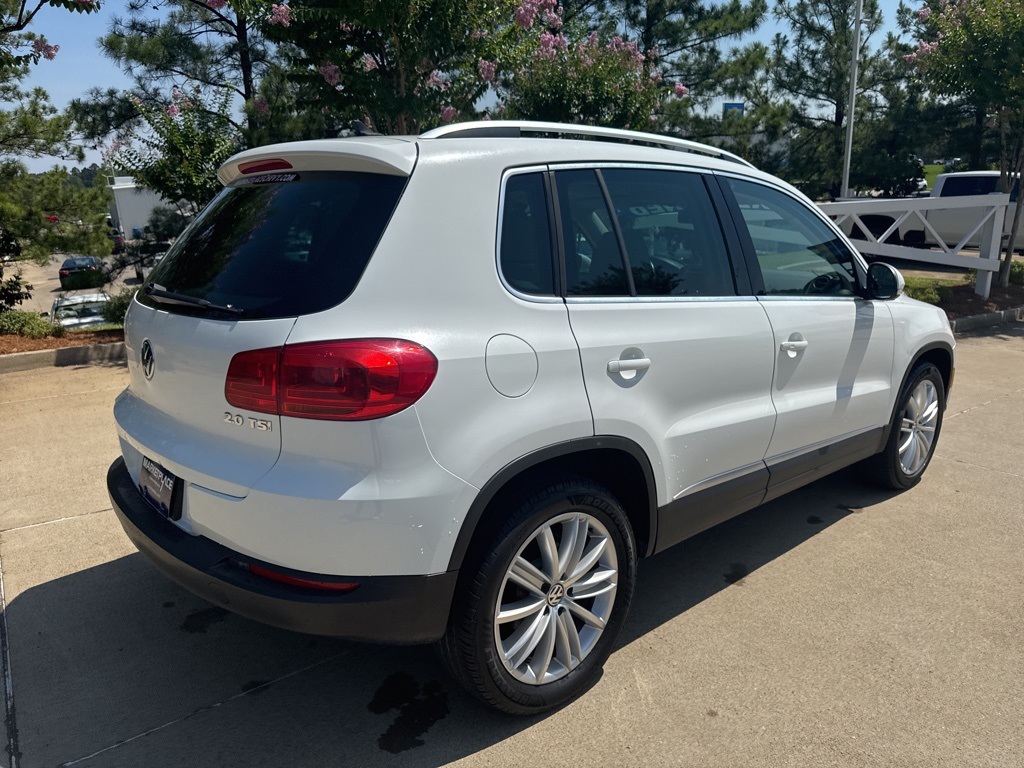 Vehicle image 5 of 21