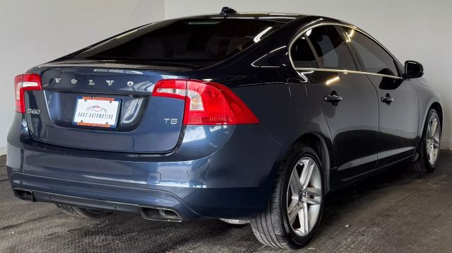 Vehicle image 5 of 25