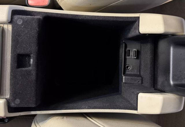 Vehicle image 20 of 25