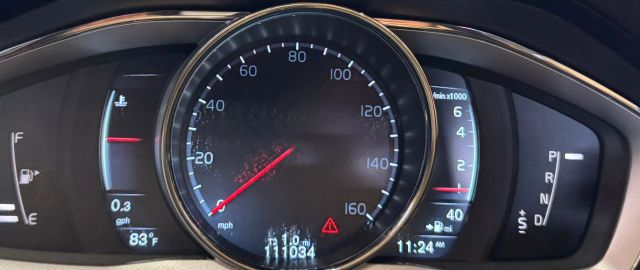 Vehicle image 16 of 25