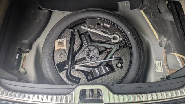 2015 Volvo XC60 3.2L Platinum Image 14 of 41