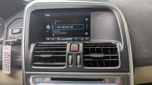 2015 Volvo XC60 3.2L Platinum Image 26 of 41