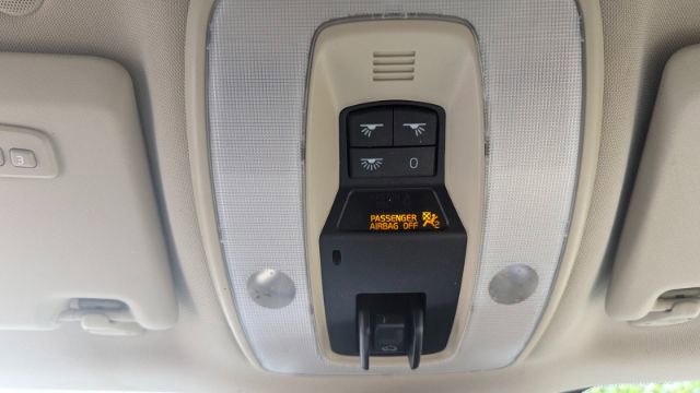 2015 Volvo XC60 3.2L Platinum Image 32 of 41