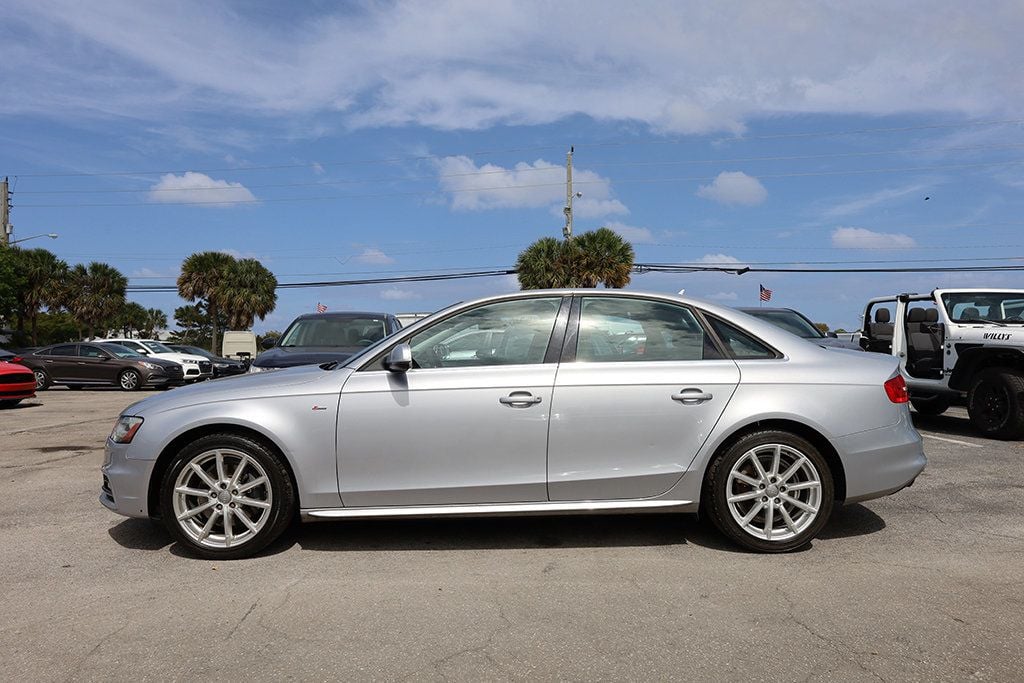 Vehicle image 11 of 34