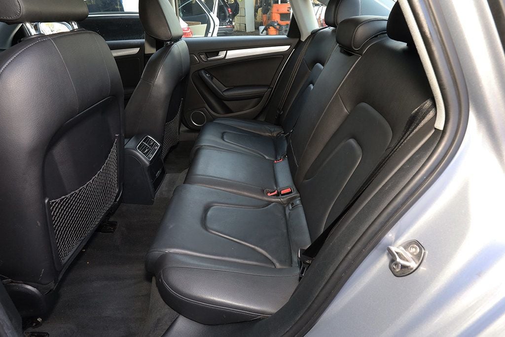 Vehicle image 16 of 34