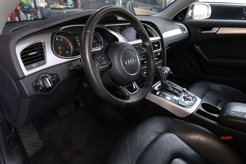 Vehicle image 20 of 34