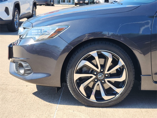 Vehicle image 7 of 23