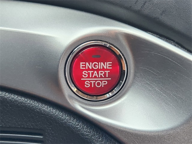 Vehicle image 14 of 23