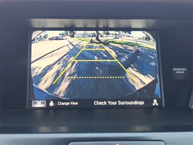 Vehicle image 15 of 23