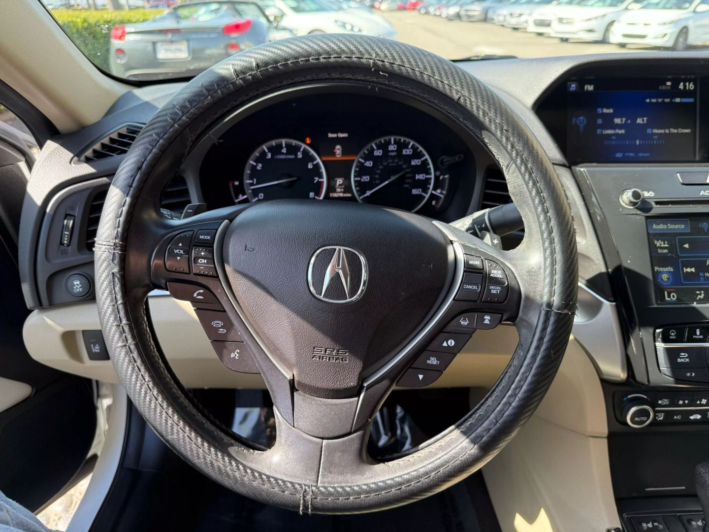 Vehicle image 25 of 31