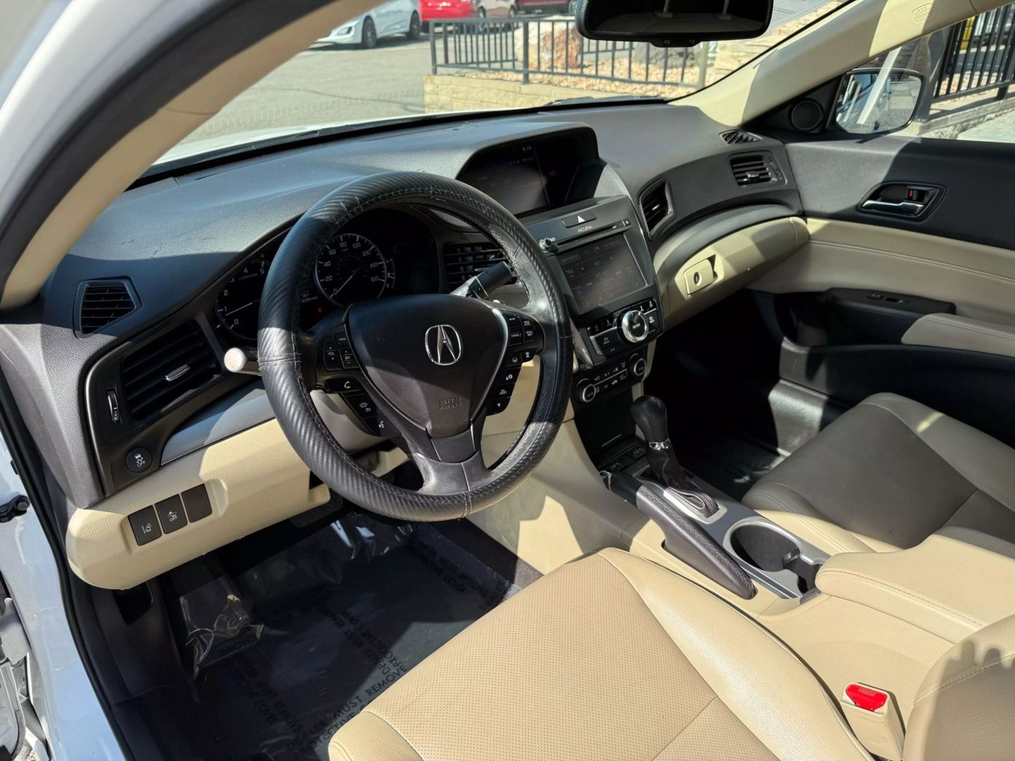 Vehicle image 15 of 31
