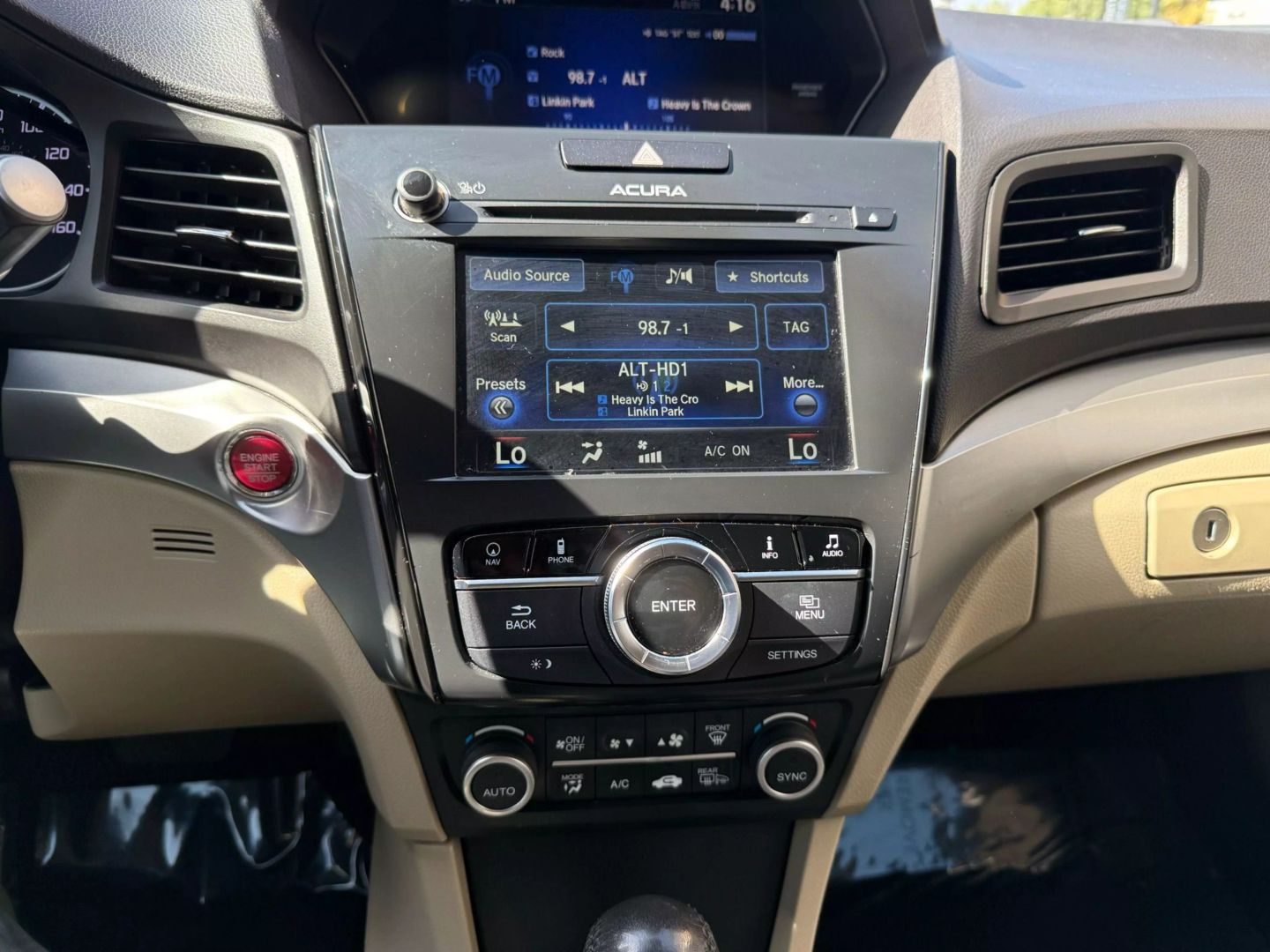 Vehicle image 22 of 31